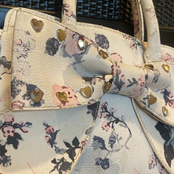 Betsy Johnson 💕 - Picture 3 of 9